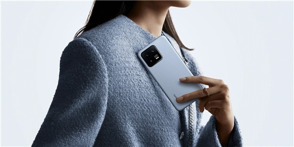 小米14pro是直屏还是曲屏