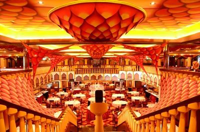 扬帆起航和启航的区别是什么