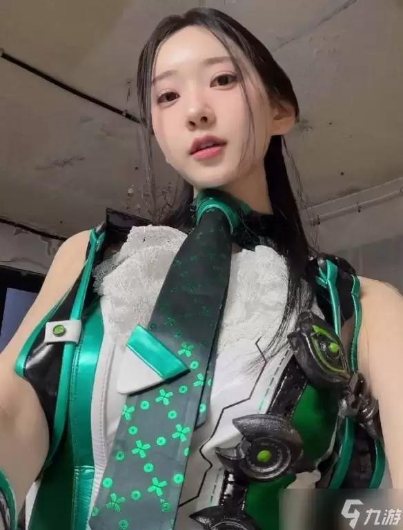 剑星女主角伊芙体模重现经典战袍造型 完美还原原作风采