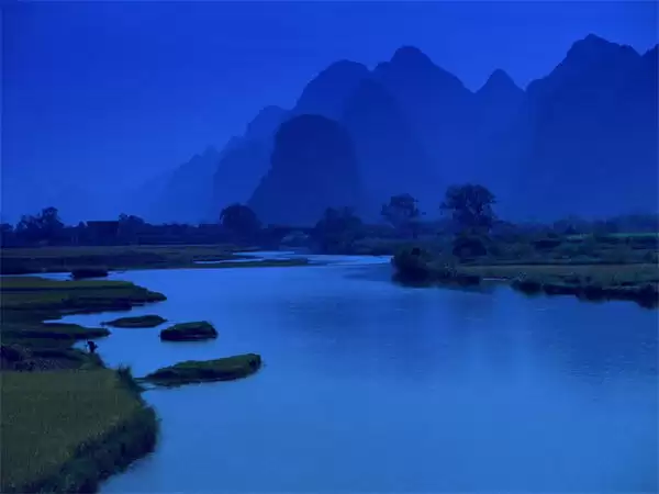 Photoshop如何校正偏色