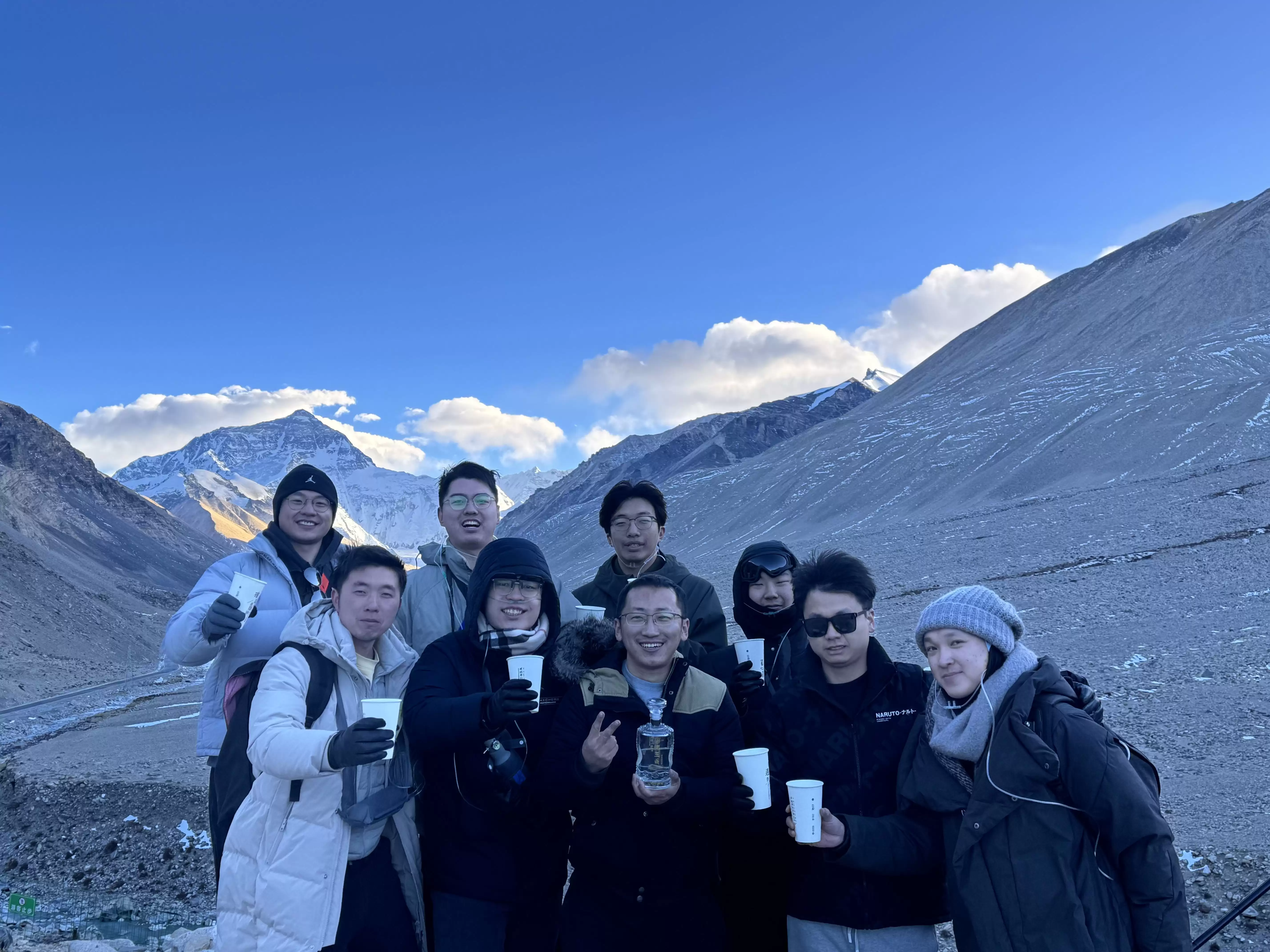 港大教授李弘扬创业做通用全身具身大脑：获真格高榕IDG五源等数亿种子轮融资｜硬氪独家