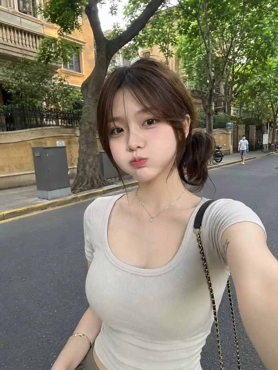 RAW 智能手机生活感人像