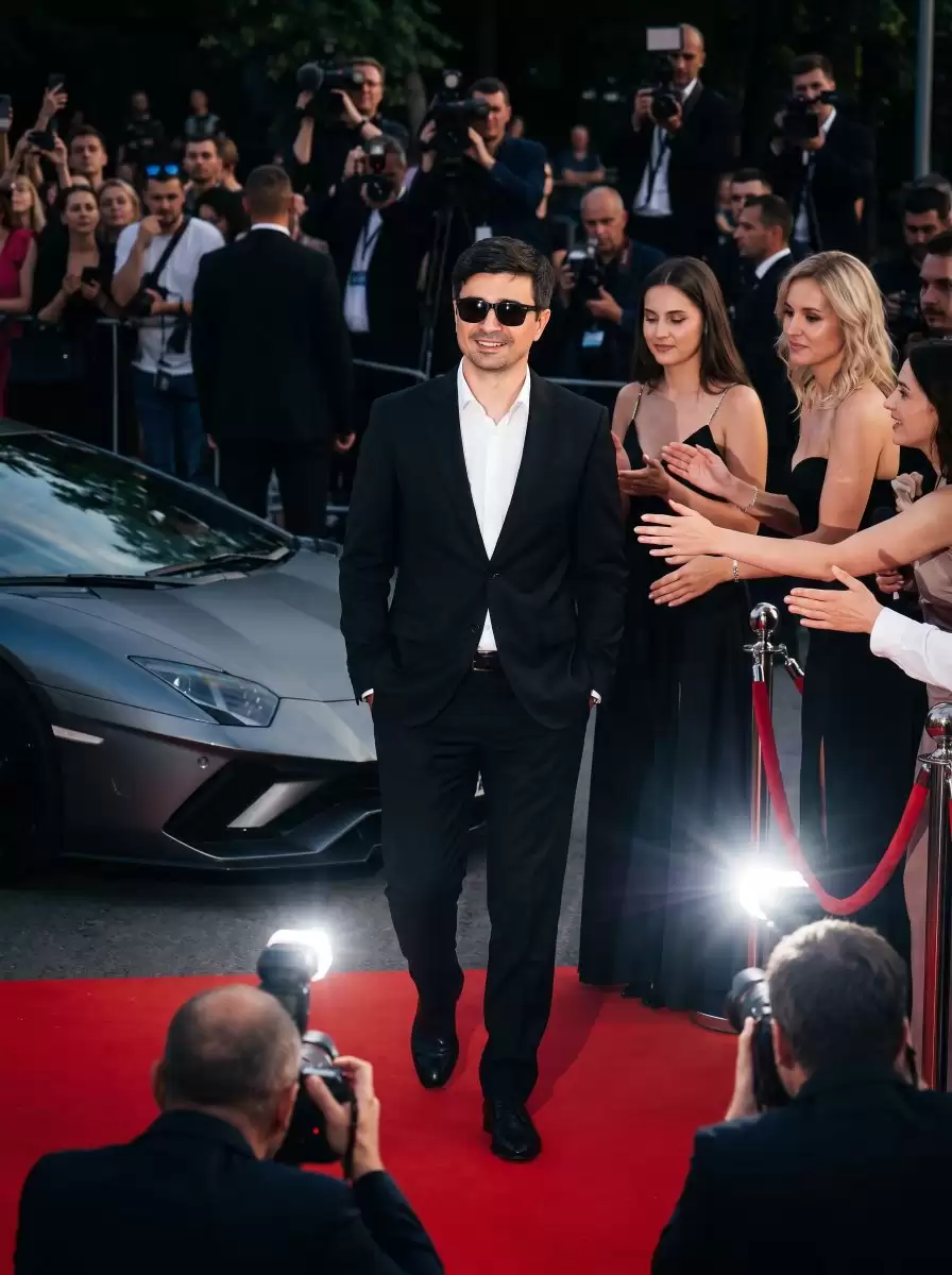 Celebrity Red Carpet Cinematic Portrait